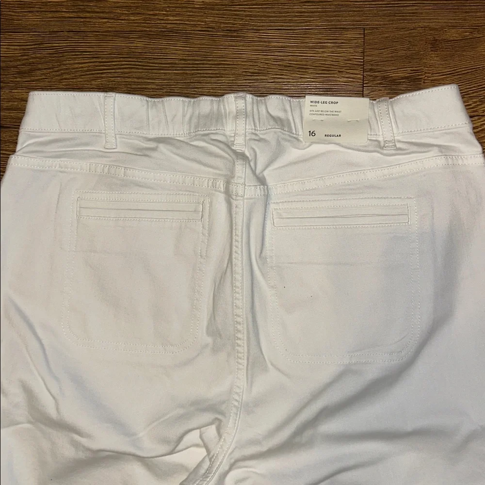 J. Jill Wide-Leg Welt-Pocket Crops - Picture 8 of 8